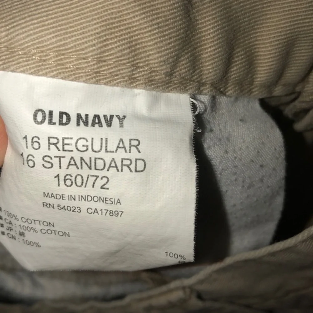 Boys Old Navy Khakis‎